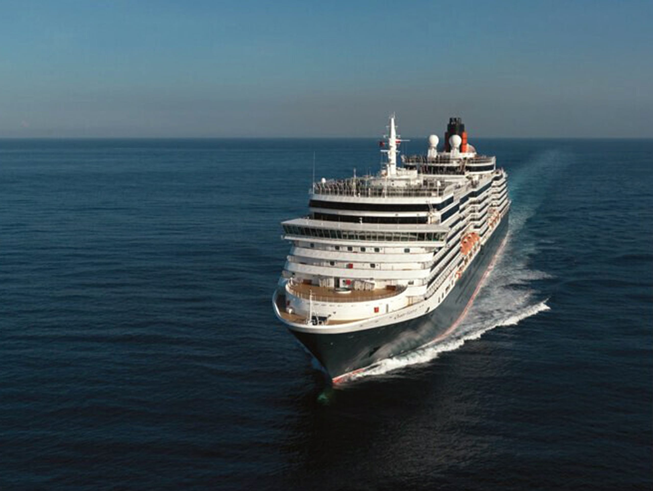 Luxury Cunard Mediterranean Voyage with Trio of Italian Lakes & Scenic Swiss Rail Journey